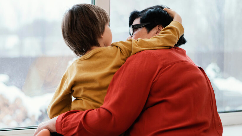 Какие условия необходимы для усыновления ребенка одним из супругов?